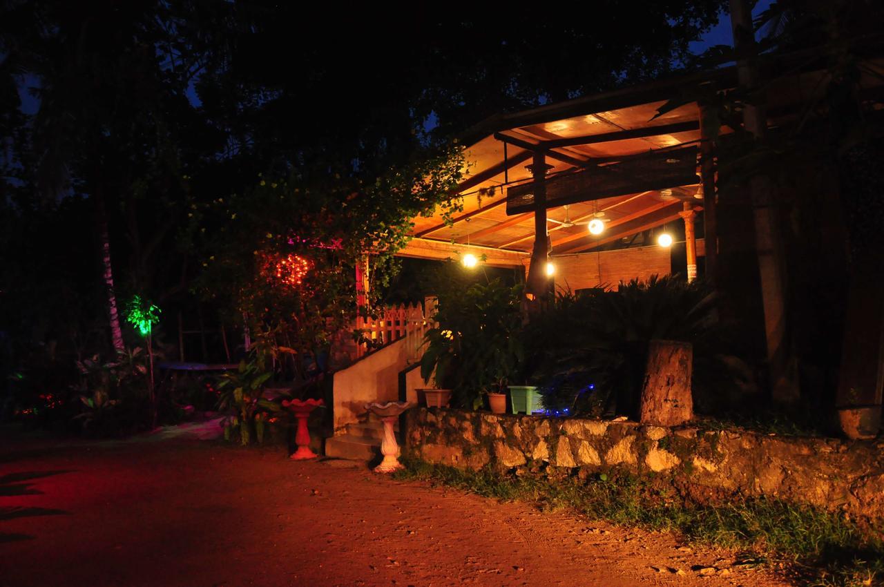 Hotel Mama's Place 3*