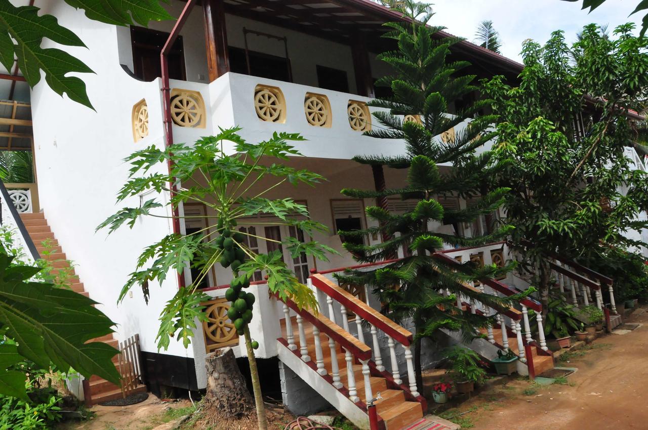 Hotel Mama's Place 3*